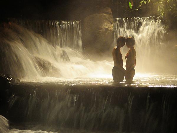 Costa Rica - Romantic Honeymoon Destinations - Hotsprings